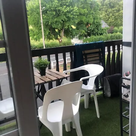 Renove Prive Proche De Toutes Commodites Et Loisirs, Place Parking Inclus 아파트 라루브불