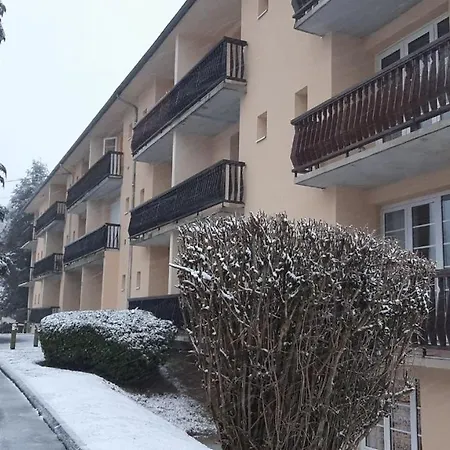 Renove Prive Proche De Toutes Commodites Et Loisirs, Place Parking Inclus 아파트