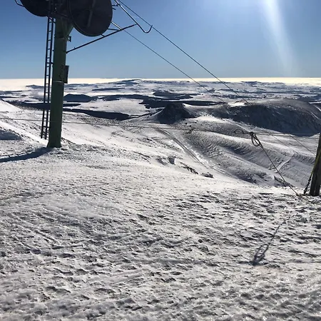 Renove Prive Proche De Toutes Commodites Et Loisirs, Place Parking Inclus Apartman *