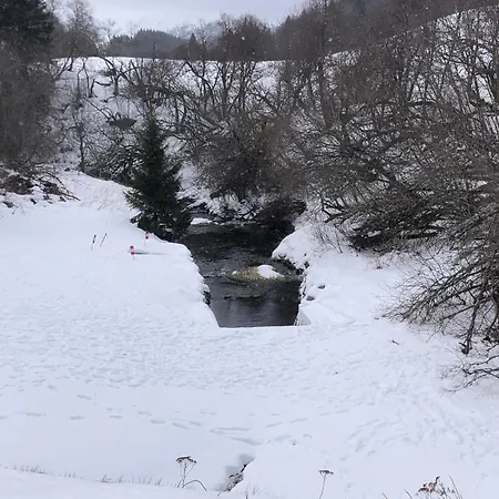 Renove Prive Proche De Toutes Commodites Et Loisirs, Place Parking Inclus 라루브불