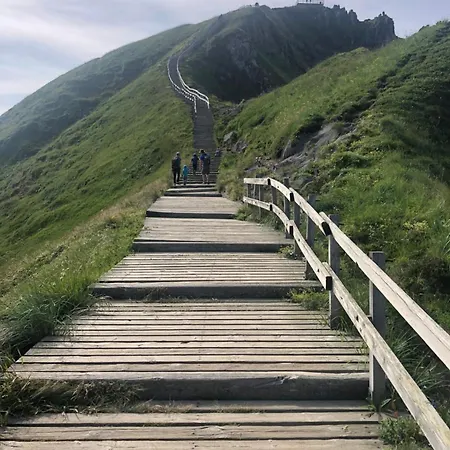 Renove Prive Proche De Toutes Commodites Et Loisirs, Place Parking Inclus 아파트