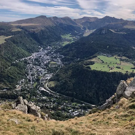 Renove Prive Proche De Toutes Commodites Et Loisirs, Place Parking Inclus *