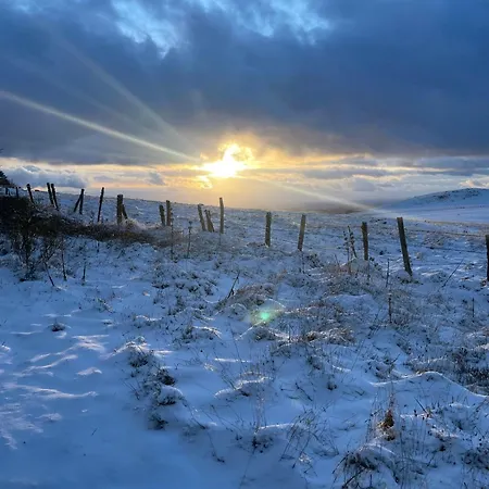 Renove Prive Proche De Toutes Commodites Et Loisirs, Place Parking Inclus